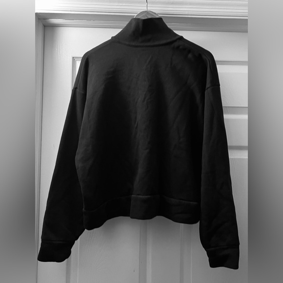 Woman’s The North Face Black Pullover XL - Picture 4 of 4
